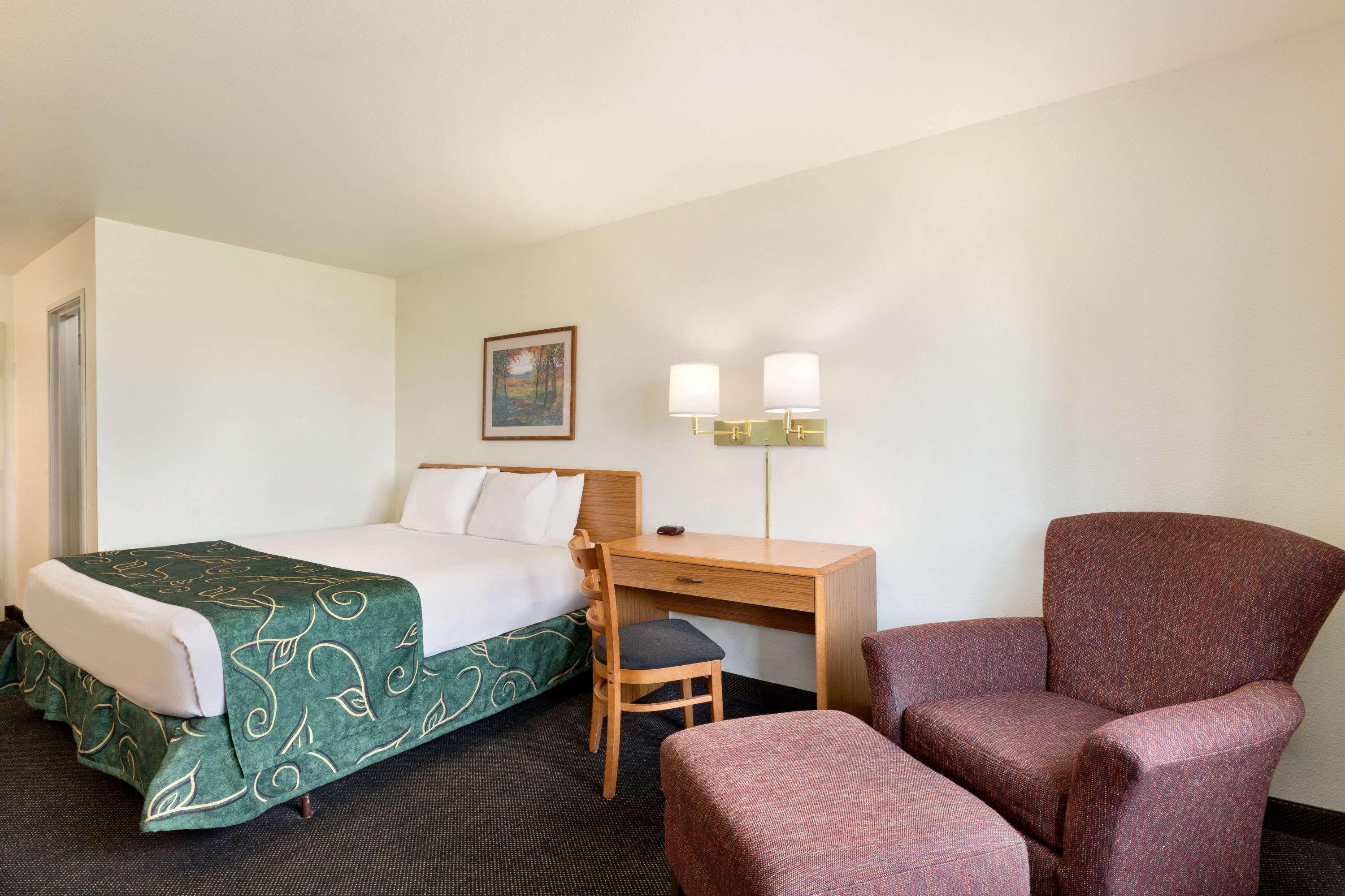 Travelodge By Wyndham Sharon Springs Ngoại thất bức ảnh